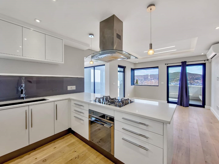 To Let 2 Bedroom Property for Rent in Vredehoek Western Cape